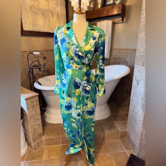 NWT ZARA FLORAL PRINT JUMPSUIT MULTICOLOURED, SIZE Small - Picture 5 of 15